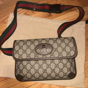 NEO VINTAGE GG SUPREME BELT BAG